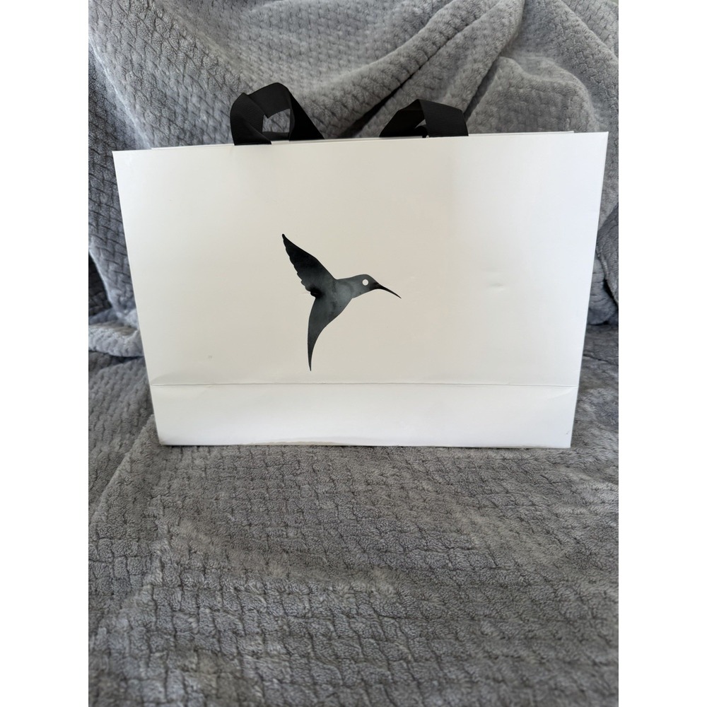 Authentic Ushuaia Dubai Harbour Experience Paper Gift Bag Size 8.5" x 12" x 4" - Picture 2 of 2